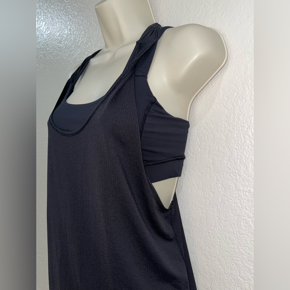EUC LULULEMON TANK WITH BUILT IN BRA